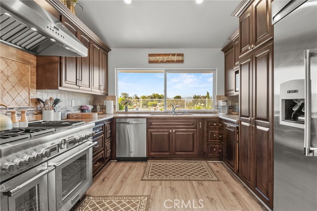 536 S Tumbleweed Road, Anaheim Hills CA: https://media.crmls.org/medias/460e3790-18bf-42c6-8d8a-510b15bfe831.jpg