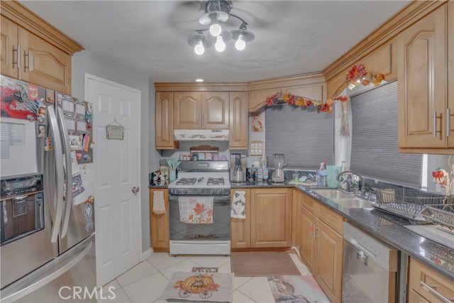 Detail Gallery Image 13 of 35 For 700 E Washington St #243,  Colton,  CA 92324 - 3 Beds | 2 Baths