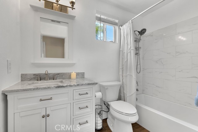 Detail Gallery Image 30 of 53 For 23809 Woodpark Ct, Valencia,  CA 91354 - 4 Beds | 3 Baths