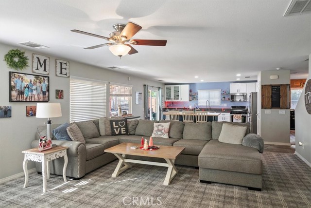 Detail Gallery Image 3 of 45 For 53011 Climber Ct, Lake Elsinore,  CA 92532 - 5 Beds | 3/1 Baths