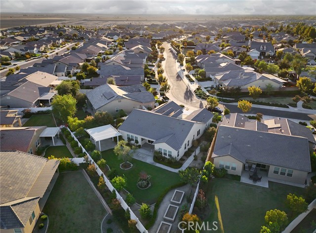 Detail Gallery Image 34 of 40 For 2228 Swanfield, Bakersfield,  CA 93311 - 2 Beds | 2 Baths