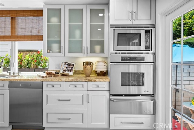 2209 Valley Drive, Manhattan Beach, California 90266, 4 Bedrooms Bedrooms, ,2 BathroomsBathrooms,Residential,Sold,Valley,SB22159548