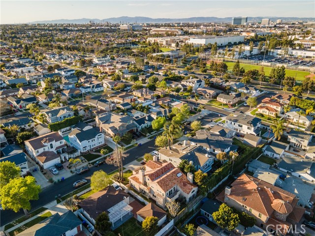2104 Harkness Street, Manhattan Beach, California 90266, 4 Bedrooms Bedrooms, ,3 BathroomsBathrooms,Residential,Sold,Harkness,SB22004705