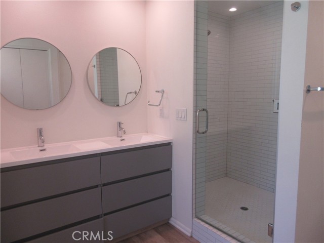 24300 Hatteras Street photo 28