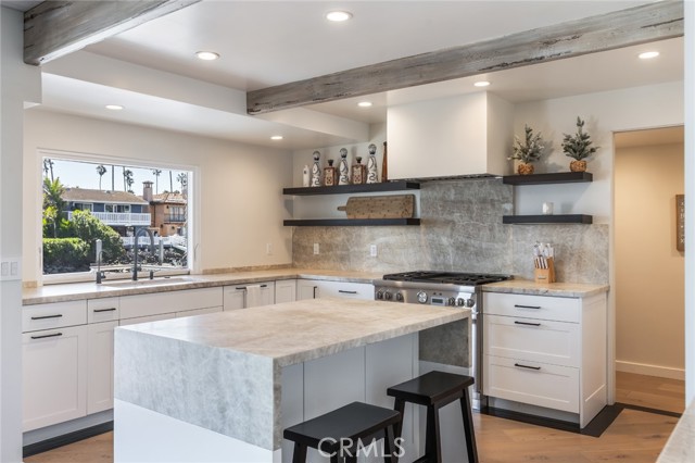 2823 Seahorse Avenue, Ventura CA: https://media.crmls.org/medias/4613faa2-ad77-4ae9-8943-1d6d0986e1f8.jpg