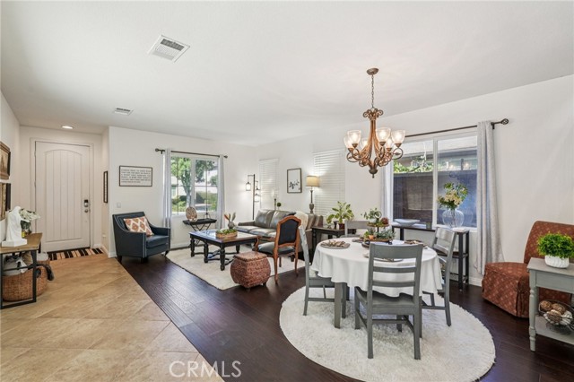 7919 Spring Hill Street, Chino CA: https://media.crmls.org/medias/461431f2-2ce6-4429-a98b-da9c43311b38.jpg