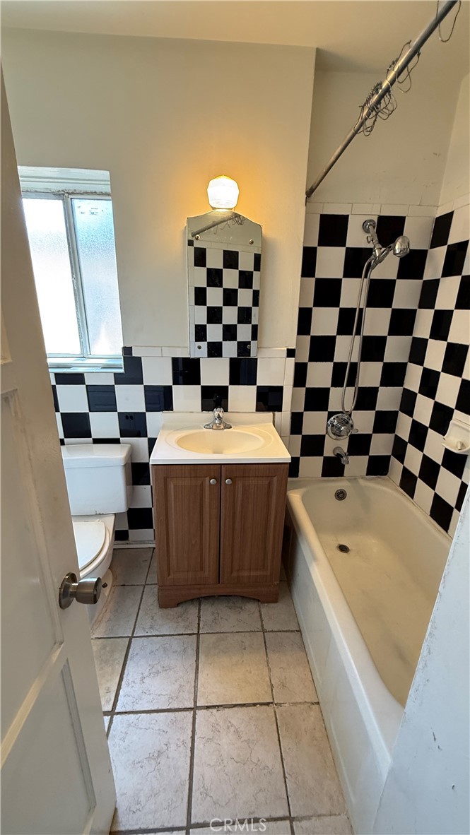 MLS #CV25249507 image #12