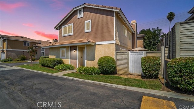 Detail Gallery Image 7 of 18 For 9900 Tagus St #30,  Pico Rivera,  CA 90660 - 4 Beds | 3 Baths