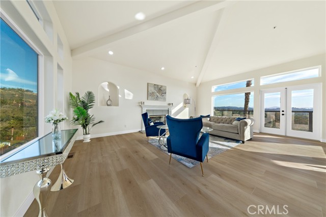 Detail Gallery Image 7 of 49 For 1522 Maxwell Ln, Vista,  CA 92084 - 3 Beds | 2/1 Baths