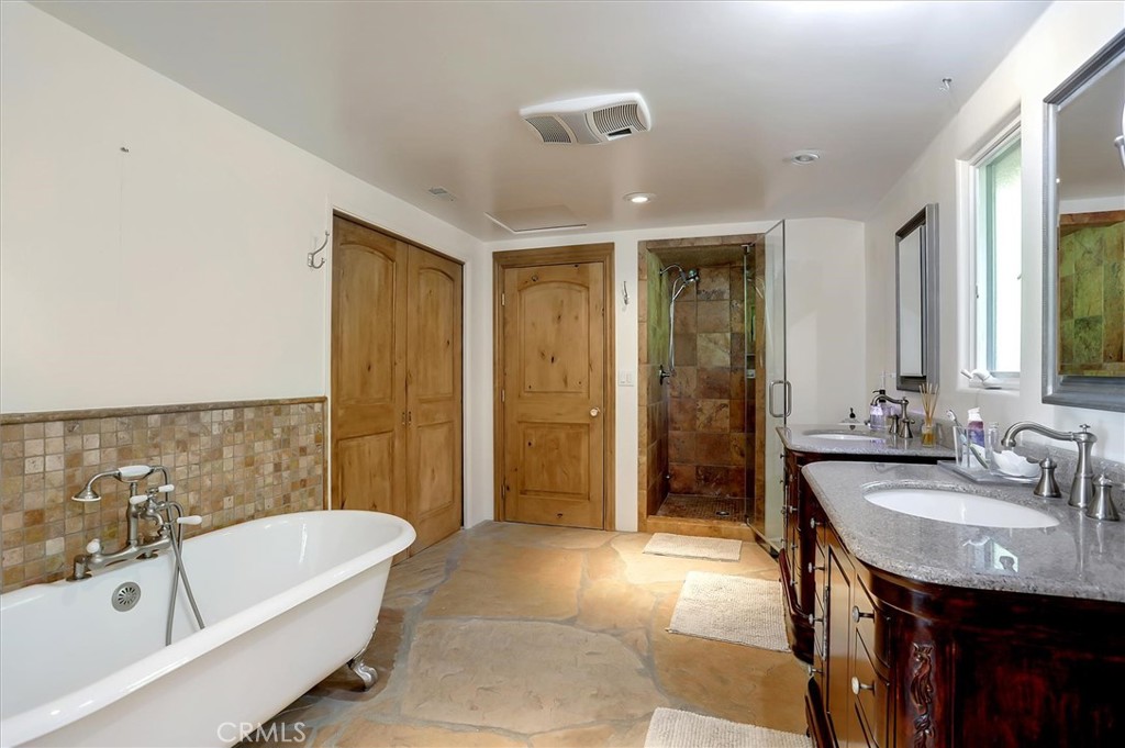 MLS #SR24042228 image #4