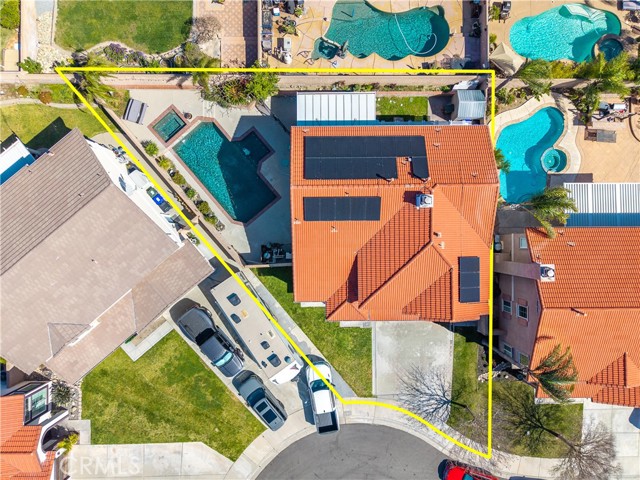 Detail Gallery Image 3 of 37 For 6223 Gretchen Ct, Fontana,  CA 92336 - 5 Beds | 3 Baths