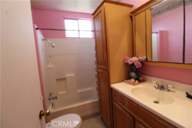 20512 Berendo Avenue, Torrance CA: https://media.crmls.org/medias/4616e382-275c-4640-8785-bcc6d1c6d33d.jpg
