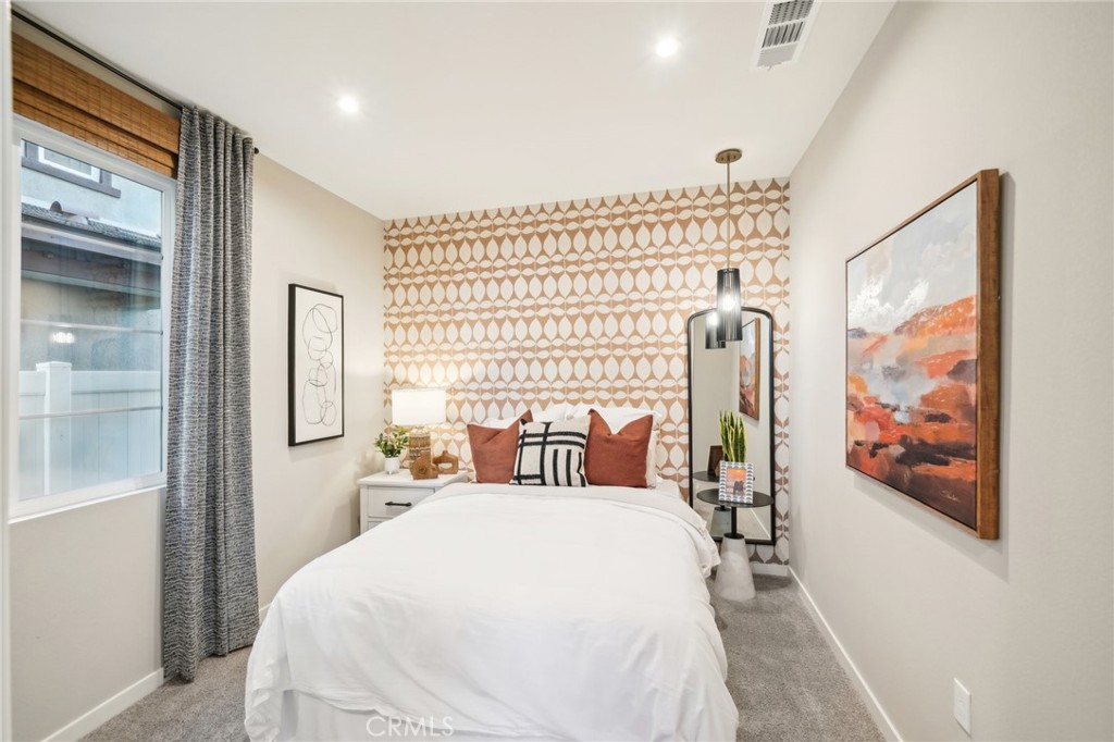 MLS #SW25250485 image #5