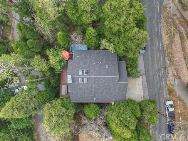 24586 Horst Drive, Crestline CA: https://media.crmls.org/medias/46179ba4-e7cf-476a-80c8-de5f31ef351c.jpg