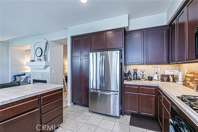 Detail Gallery Image 10 of 35 For 1727 Bilbao Dr, Santa Maria,  CA 93454 - 3 Beds | 2/1 Baths