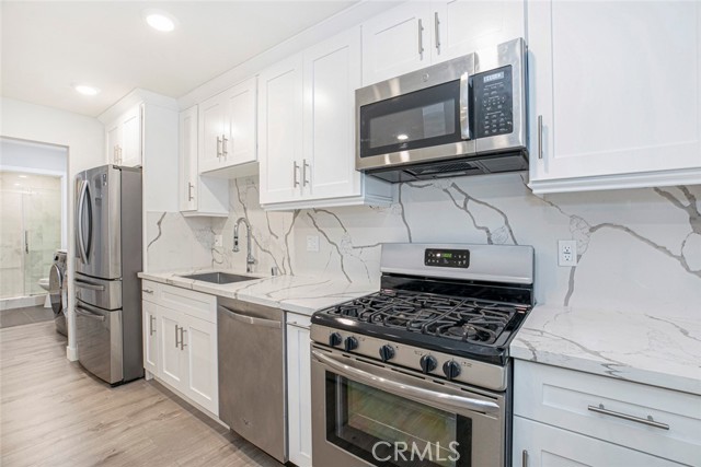 Detail Gallery Image 9 of 18 For 12558 1/2 Vanowen St, North Hollywood,  CA 91605 - 1 Beds | 1 Baths