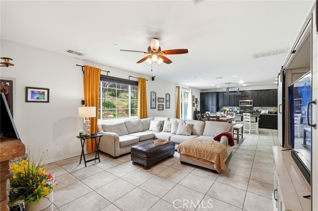 Detail Gallery Image 20 of 60 For 18332 Cayenne, San Bernardino,  CA 92407 - 4 Beds | 3/1 Baths