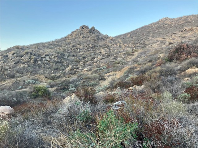 Detail Gallery Image 6 of 16 For 29620 Broadview, Lake Mathews,  CA 92570 - – Beds | – Baths