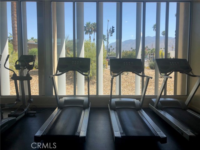 Detail Gallery Image 28 of 31 For 1010 E Palm Canyon Dr #203,  Palm Springs,  CA 92264 - 2 Beds | 2 Baths