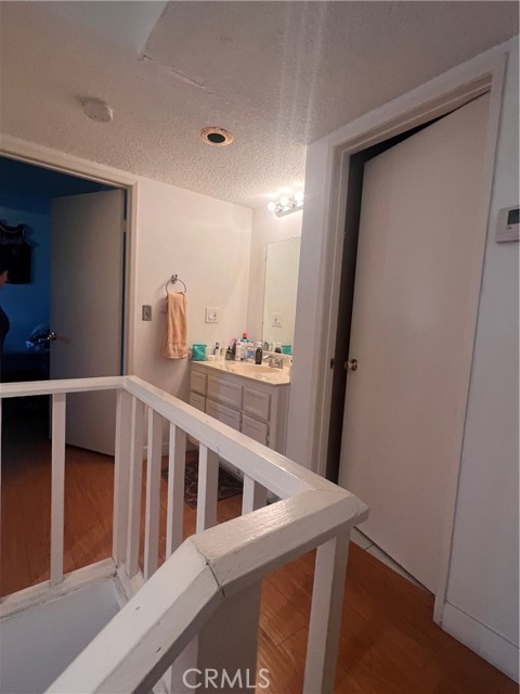 805 East CHESTNUT Street, 5 photo 6