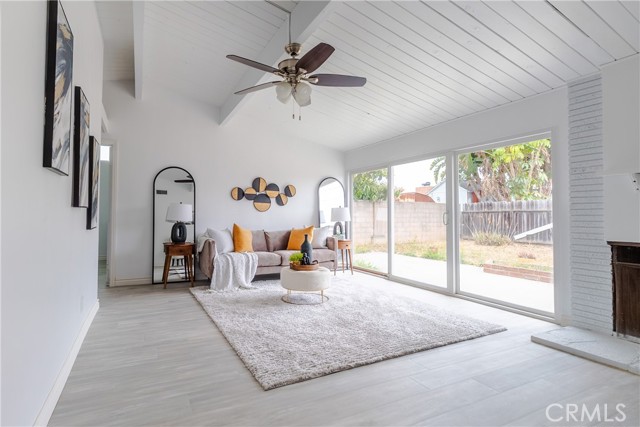 Detail Gallery Image 7 of 25 For 5921 Los Ramos Cir, Buena Park,  CA 90620 - 3 Beds | 2 Baths