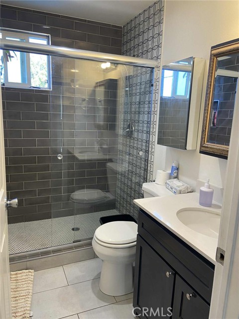 Detail Gallery Image 8 of 10 For 8659 Shirley Ave, Northridge,  CA 91324 - 2 Beds | 2 Baths