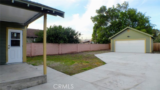 Detail Gallery Image 15 of 18 For 9837 Palm St, Bellflower,  CA 90706 - 2 Beds | 1 Baths