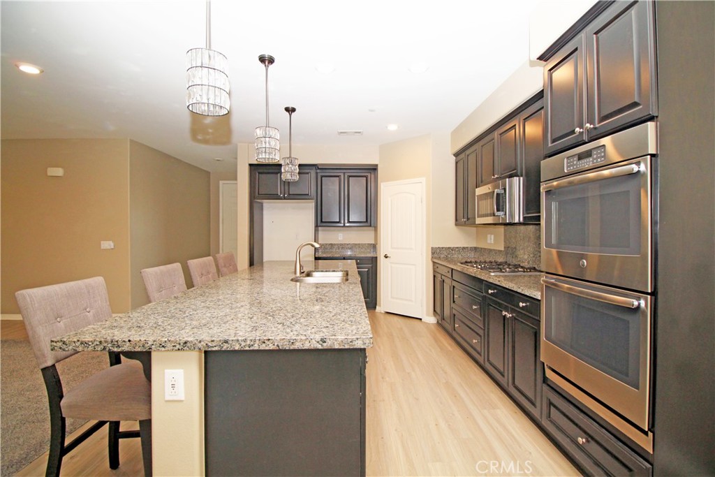11927 Berlyn Dove Court