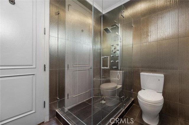 Image 40 of 62 For 2304 Hermosa Avenue