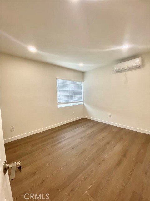 920 W Olive Avenue, Monrovia CA: https://media.crmls.org/medias/461d7e95-74c7-4a60-b752-601888c43289.jpg