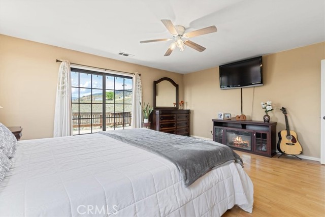 770 Roads End, Lebec CA: https://media.crmls.org/medias/461dc08e-a4bf-4817-8a13-9905eaa84e9f.jpg