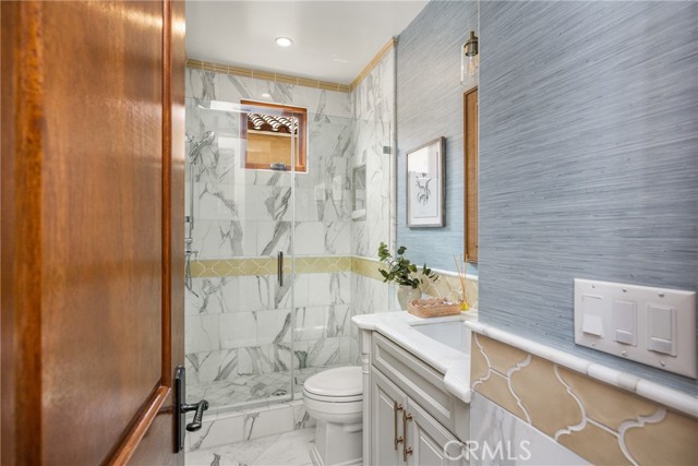 Detail Gallery Image 21 of 40 For 604 1/2 Marigold Ave #B,  Corona Del Mar,  CA 92625 - 3 Beds | 3 Baths