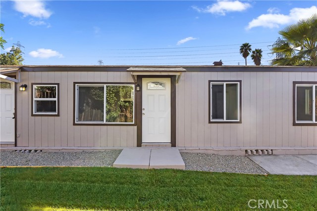 700 E Washington Street, Colton CA: https://media.crmls.org/medias/461ea493-00b5-4907-94a7-1c80d5369ec8.jpg