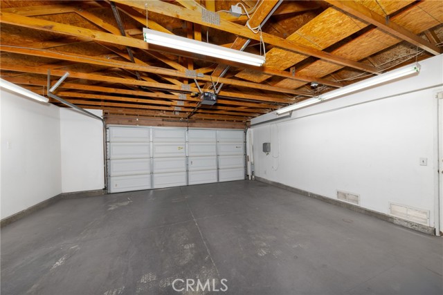 Detail Gallery Image 25 of 29 For 16880 Glennaire Ave, Victorville,  CA 92395 - 3 Beds | 2 Baths
