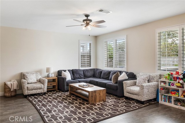 Detail Gallery Image 14 of 64 For 34684 Yale Dr, Yucaipa,  CA 92399 - 4 Beds | 2/1 Baths