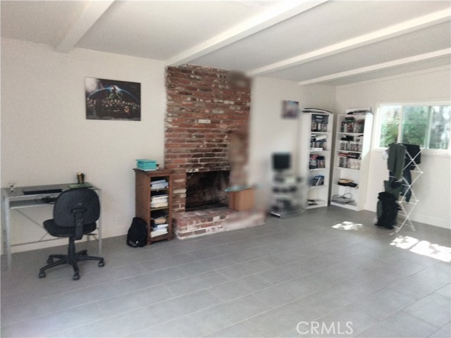 Image 5 of 24 For 5746 Zelzah Ave