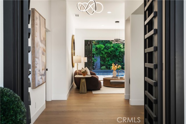 Detail Gallery Image 5 of 42 For 22 Rue Cannes, Newport Beach,  CA 92660 - 2 Beds | 2 Baths