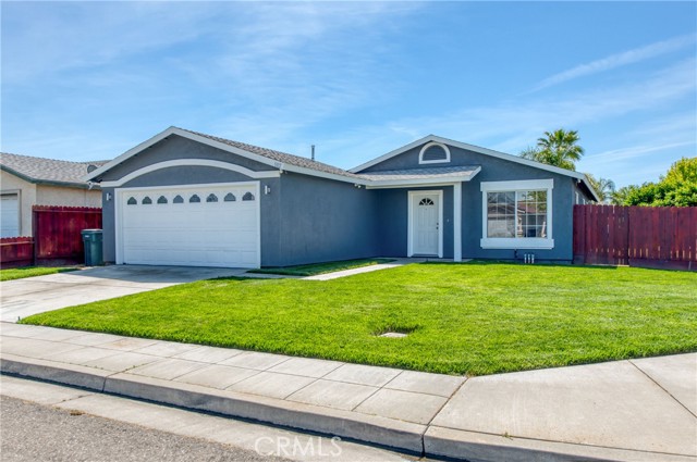 Detail Gallery Image 1 of 29 For 102 Pistachio Ct, Chowchilla,  CA 93610 - 4 Beds | 2 Baths