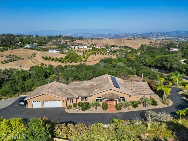 255 Puerta De Lomas, Fallbrook CA: https://media.crmls.org/medias/4620a0a0-f451-41f5-a7f1-37b9d9694903.jpg