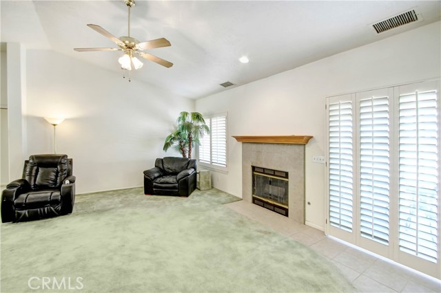 Detail Gallery Image 6 of 34 For 11949 Hawthorne Ave, Hesperia,  CA 92345 - 3 Beds | 2 Baths