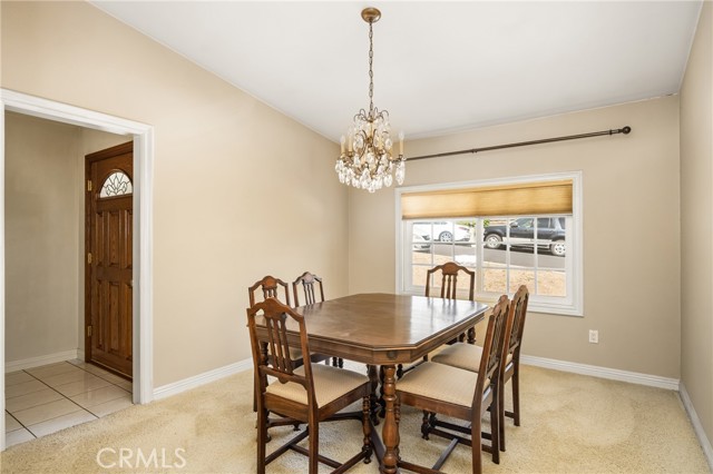 Detail Gallery Image 7 of 75 For 6040 Pat Ave, Woodland Hills,  CA 91367 - 5 Beds | 4/2 Baths