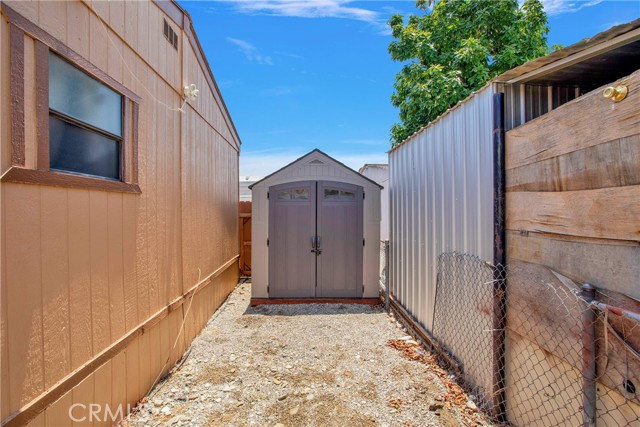 350 S Willow Avenue, Rialto CA: https://media.crmls.org/medias/46213653-1e4b-42cf-ab92-62bb5c3b3b54.jpg