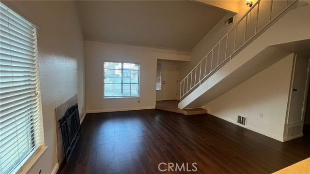 Detail Gallery Image 3 of 17 For 25775 Mission Rd, Loma Linda,  CA 92354 - 3 Beds | 3 Baths