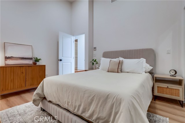 Detail Gallery Image 32 of 53 For 1902 Marshallfield Ln a,  Redondo Beach,  CA 90278 - 4 Beds | 3/1 Baths