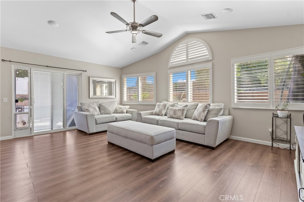 MLS #SR25215256 image #8