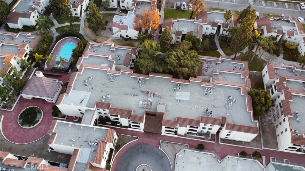 4622a49d 4032 414a 97a4 E103f68744c4