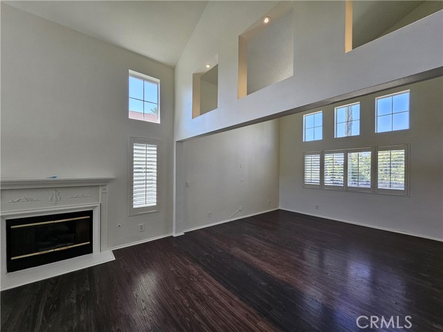 1369 Soundview Circle, Corona CA: https://media.crmls.org/medias/46239929-d032-4859-9585-fca8fd0af604.jpg
