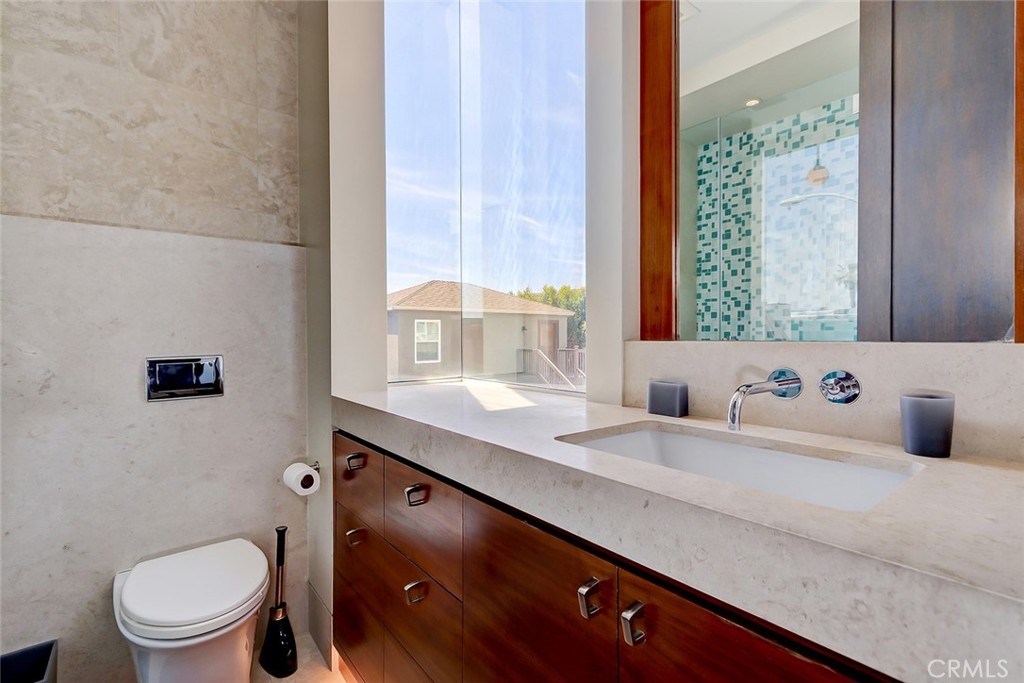 3208 Ocean Drive
