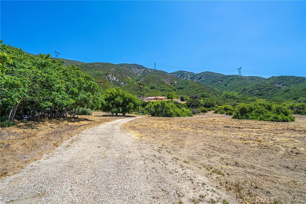 https://media.crmls.org/medias/462686cf-4378-4c24-8483-d1b9ab096648.jpg?preset=X-Large