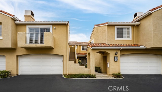 Detail Gallery Image 2 of 26 For 2344 Paseo Circulo, Tustin,  CA 92782 - 2 Beds | 2 Baths